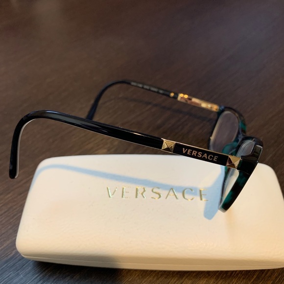 Versace eyeglasses (used in good condition) - Picture 3 of 5